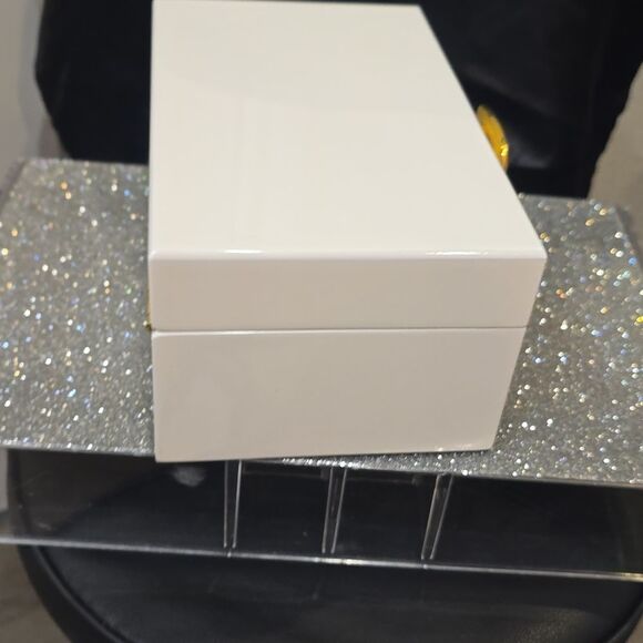 Kendra Scott Medium Wood Jewelry Storage Box- White/Gold - Picture 12 of 12